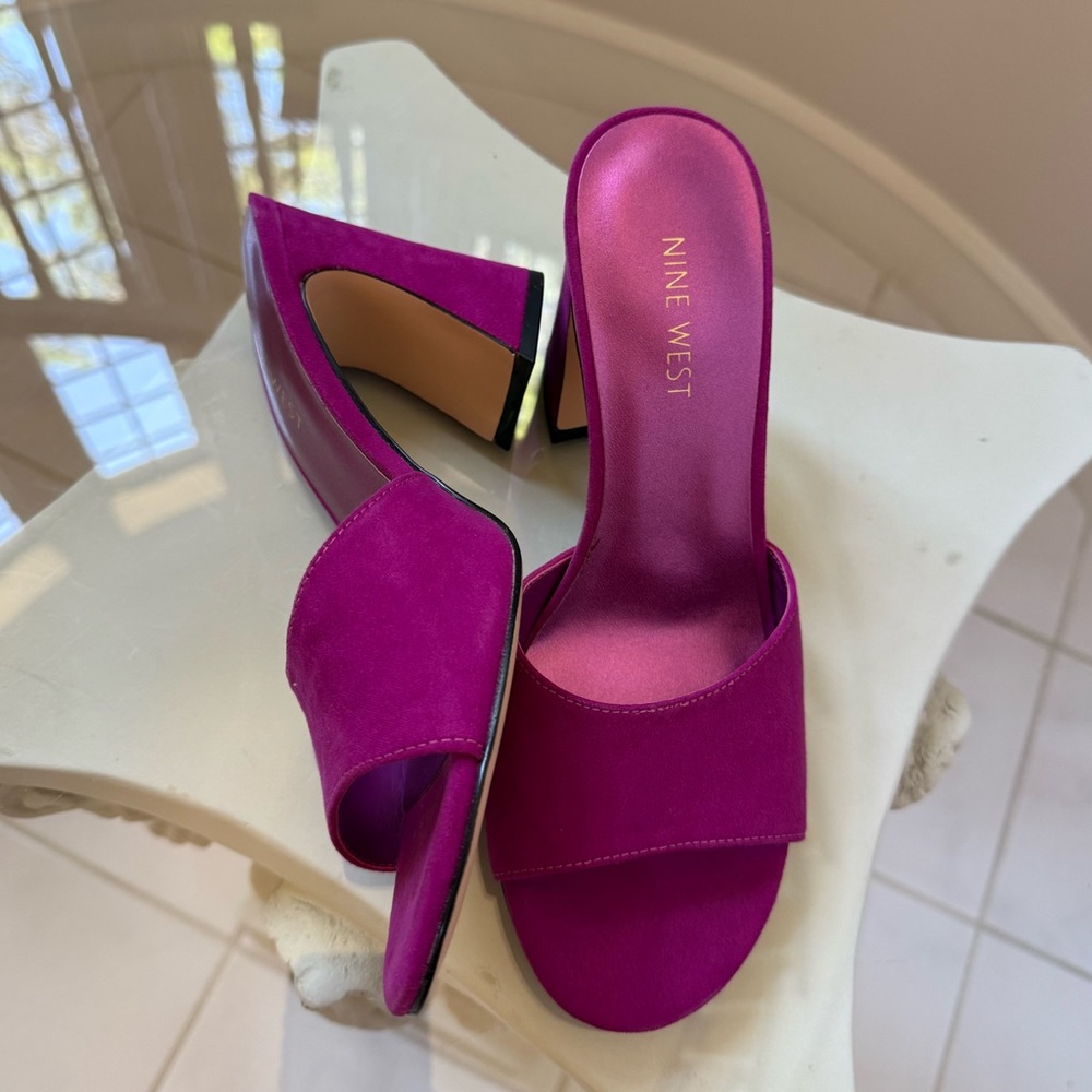 Nine West Women's Fuchsia Mules New no tags